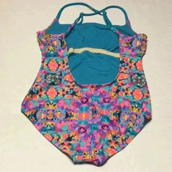 COASTAL BLUE Full Coverage Cross Back Swimsuit - Picture 2 of 4